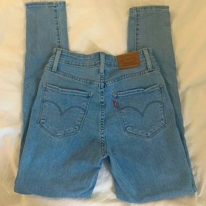 Levi high waisted blue skinny jeans